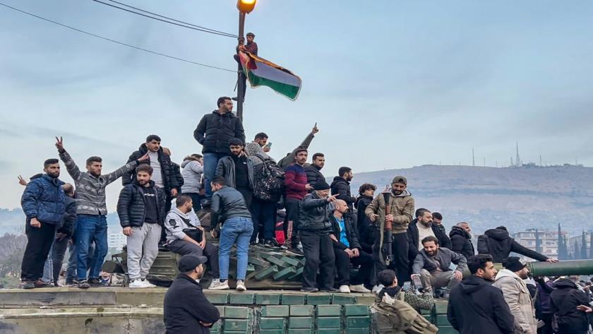 Iranpress: Syrian Opposition Announces Curfew in Damascus 