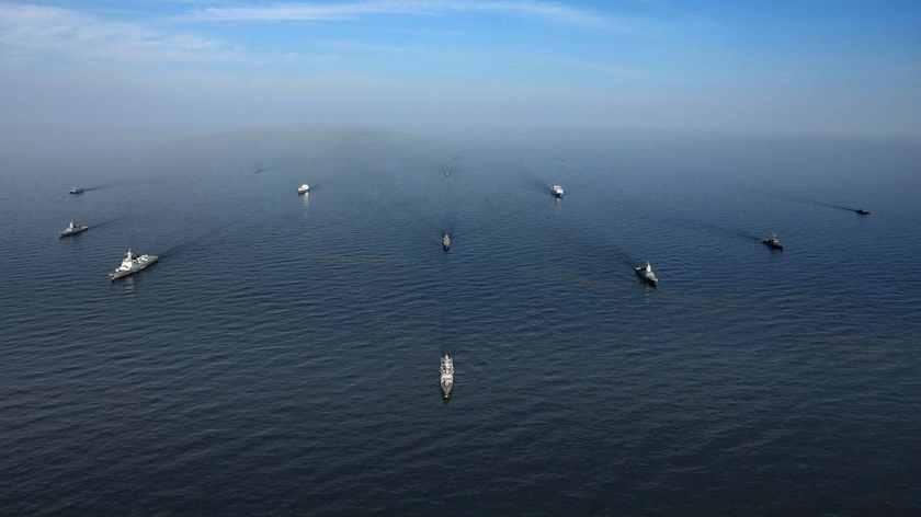 Iranpress: Iran, Russia, China Conduct ‘PHOTOEX’ in Naval Security Belt 2025 Drill 