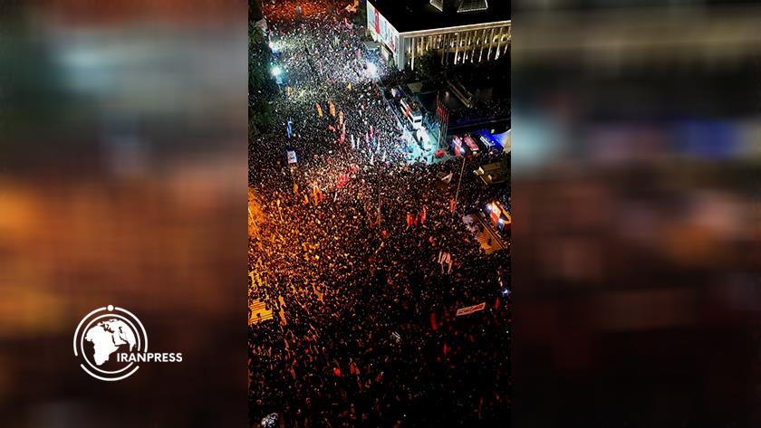 Iranpress: Seventh Night of Protests in Turkey