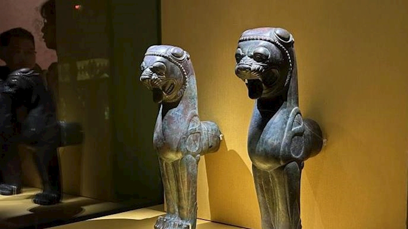 Iranpress: Iranian Cultural, Art Exhibition Opens in China