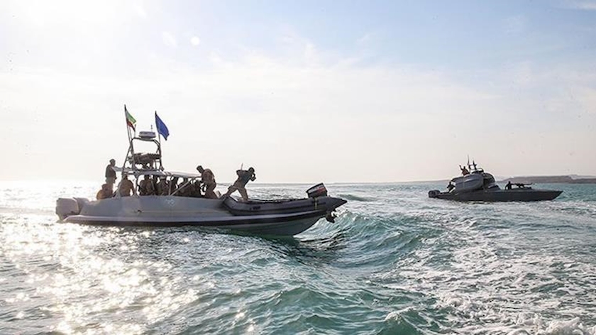 Iranpress: IRGC Seizes Two Tankers Smuggling Fuel in Persian Gulf 