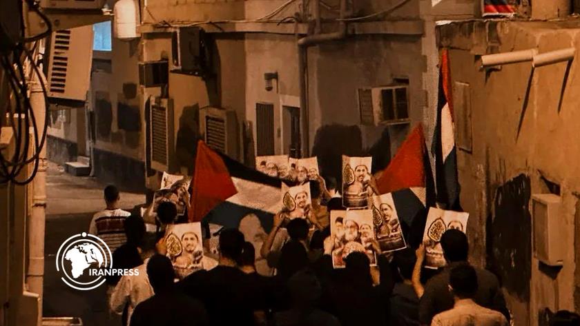 Iranpress: Bahraini People Express Solidarity With Gaza 