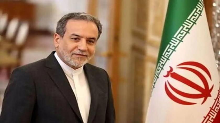 Iranpress: Iran FM Heads to Oman for Talks With U.S. Envoy 