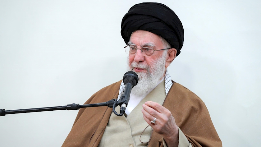 Iranpress: Ayatollah Khamenei: Gaza and Lebanon Stand on the Path of the Imams