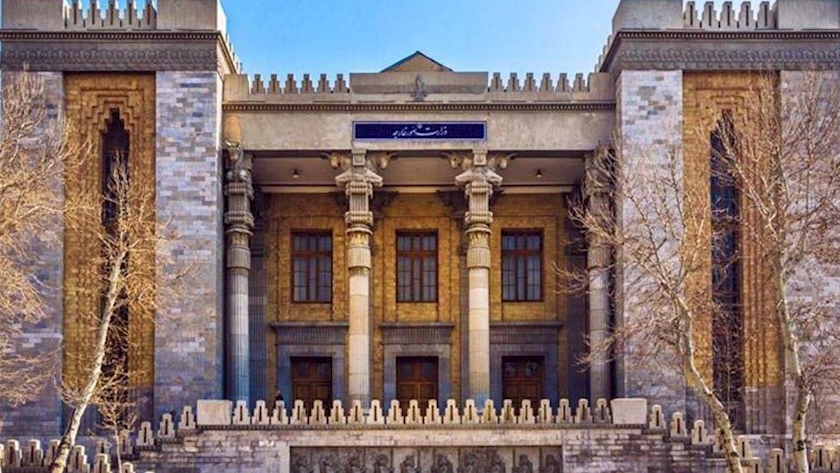 Iranpress: Iran Slams U.S. for New Sanctions