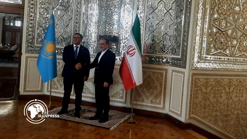 Iranpress: Iran, Kazakhstan Foreign Ministers Meet to Strengthen Bilateral Ties