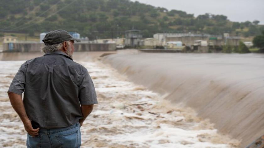 Iranpress: Death Toll From Texas Floods Exceed 80, Search Ongoing for Missing Campers