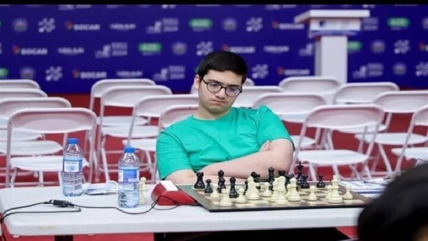 Iranpress: Iranian Chess Player Bags Gold in Titled Tuesday Tournament