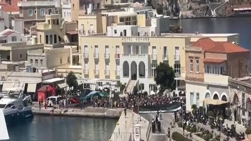 Iranpress: Pro-Palestinian Protest Erupts in Greece; Israeli FM Makes Urgent Call to Counterpart
