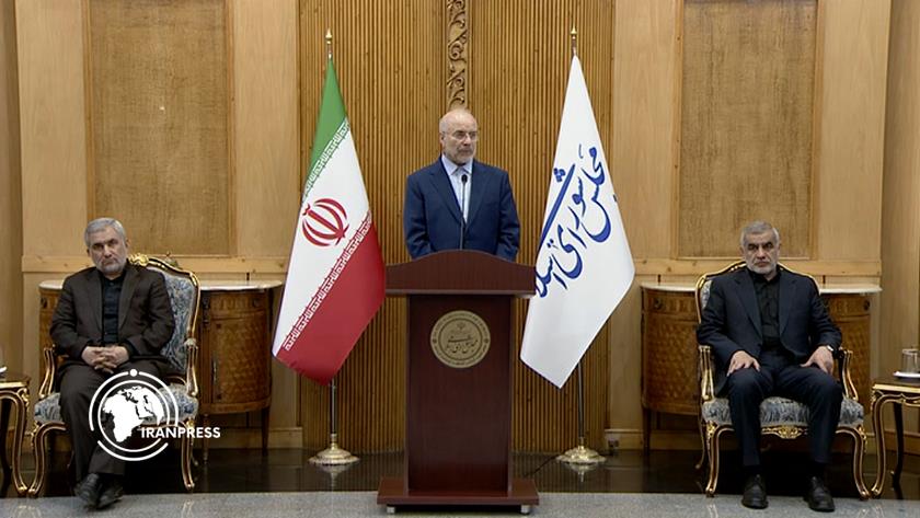 Iranpress: Iran’s Parliament Speaker Visits Pakistan to Boost Ties