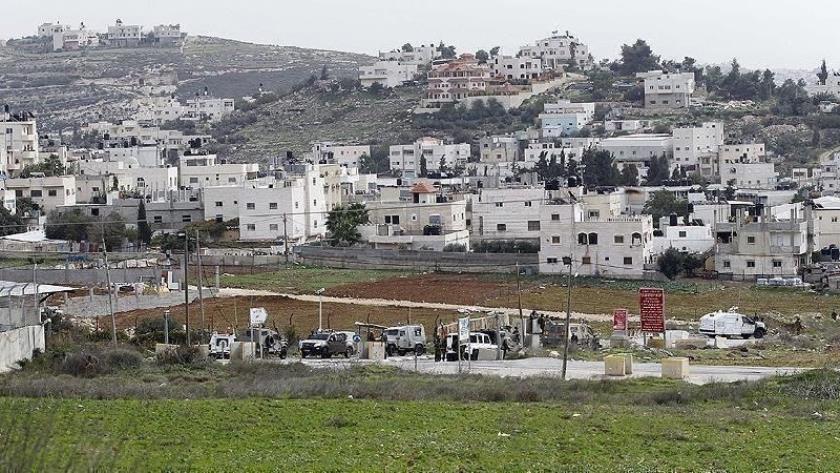Iranpress: Israeli Settlers Set up Mobile Homes Near Ramallah, Signaling New settlement 