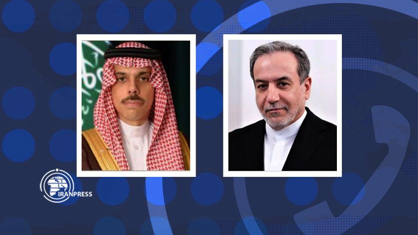 Iranpress: Iran, Saudi Foreign Ministers Discuss Latest Developments in Phone Call