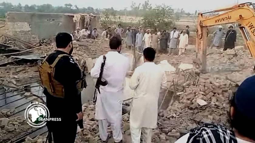 Iranpress: Suicide Attack on Police Checkpost in Pakistan Kills 15 Officers