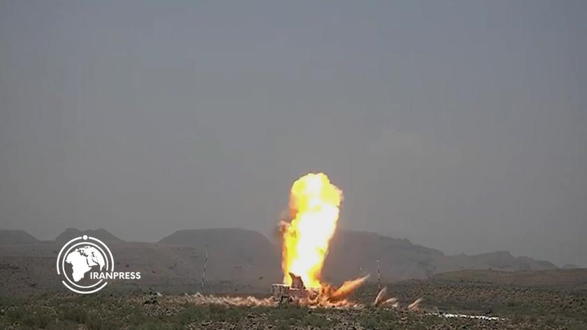 Iranpress: Pakistan Successfully Conducts Training Fire of Indigenous Fatah-4 Missile