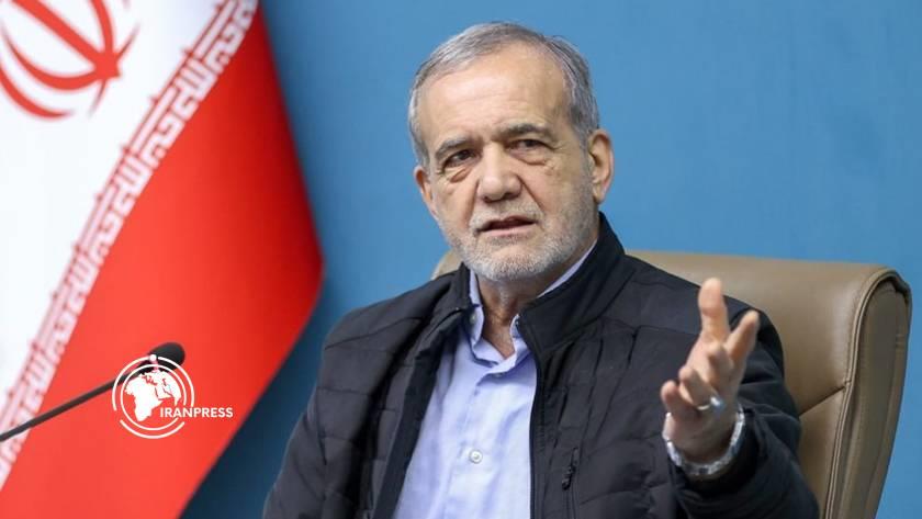Iranpress: Pezeshkian: National Solidarity, Public Awareness Key to Navigating Current Challenge