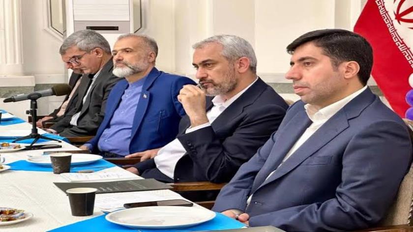 Iranpress: Iran Minister of Finance in Moscow, Keeps on Consultations