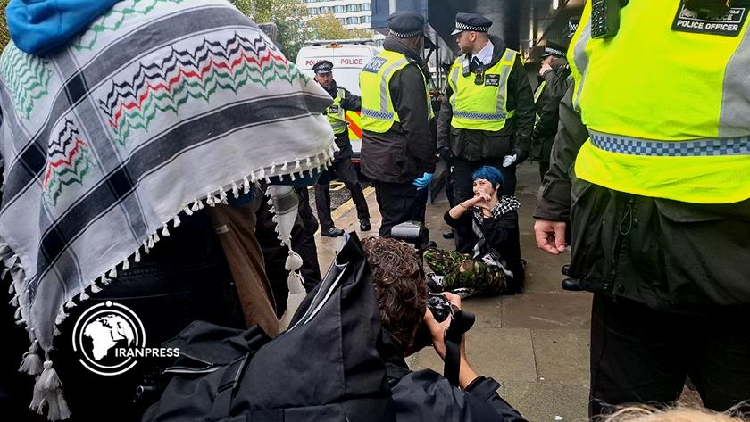 Iranpress: Londoners Stage Pro-Palestinian Rallies; Police Changed Rally Location