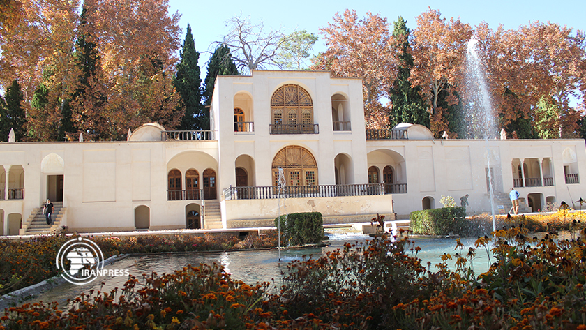 Iranpress: Le Jardin du Prince Mahan; beau bijou au coeur du désert de Kerman