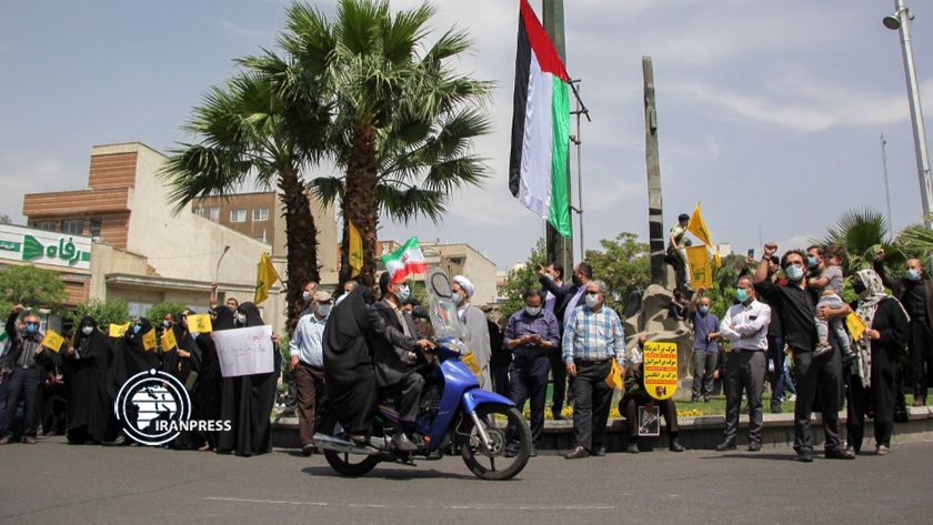 Iranpress: Cérémonie symbolique de hissage du drapeau palestinien en Iran
