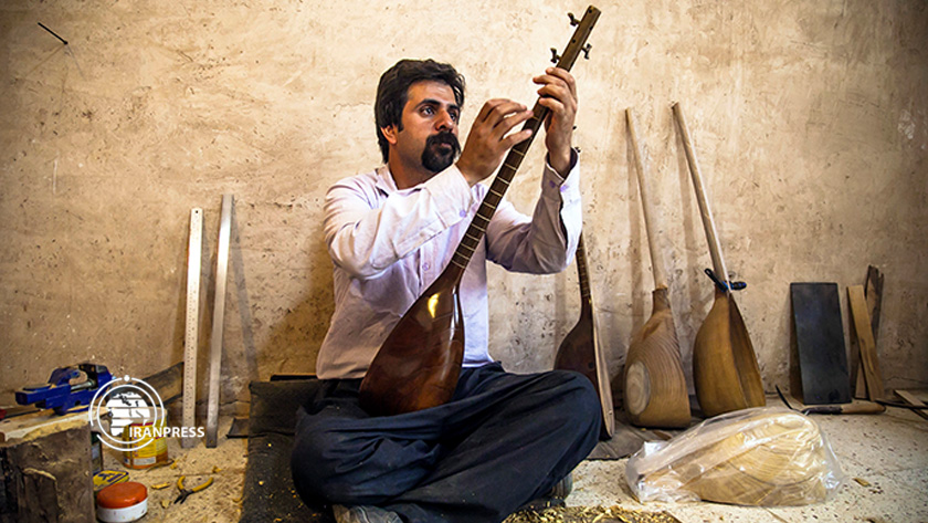 Iranpress: Dalahou ; ville nationale de Tanbour en Iran