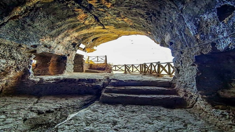 Iranpress: Grotte de Karaftu, symbole des grottes antiques d