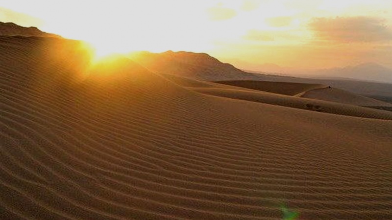 Iranpress: Images spectaculaires des déserts du Sud Khorasan ; Où le ciel est proche