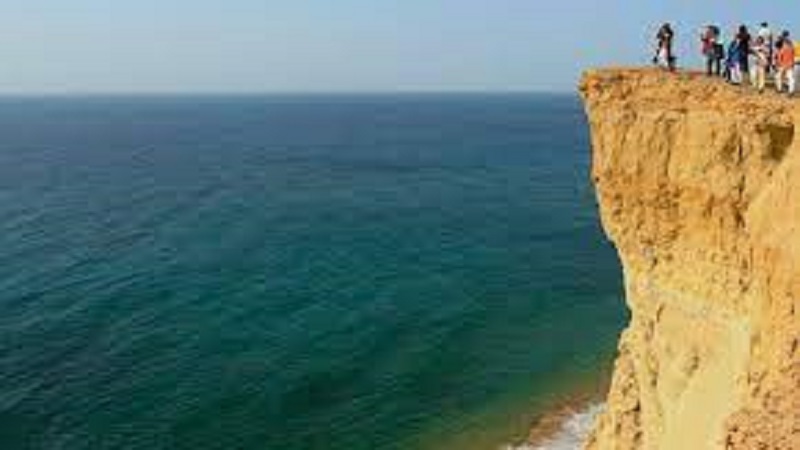 Iranpress: Port de Pazm Tiab, le summum de la beauté sur les plages de Makran