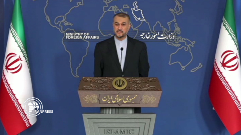 Iranpress: Le ministre des affaires étrangères de la République islamique d