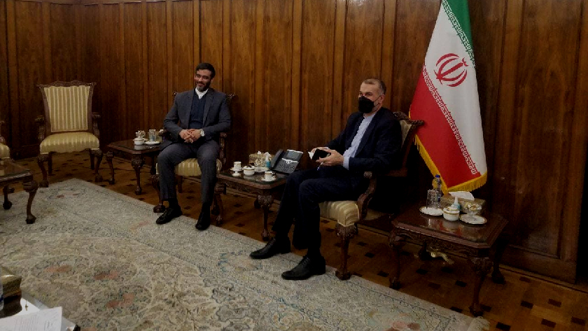 Iranpress: Élargir les liens économiques; une priorité pour la politique étrangère de l