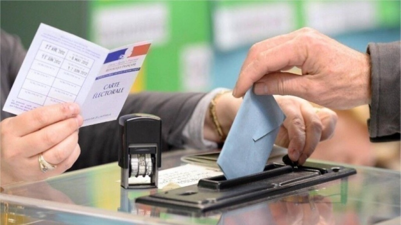 Iranpress: Des émeutes au premier meeting du candidat à la présidentielle française
