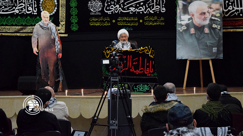 Iranpress: Les habitants du village de Qmatiyé, au Liban rendent hommage au martyr Soleimani 