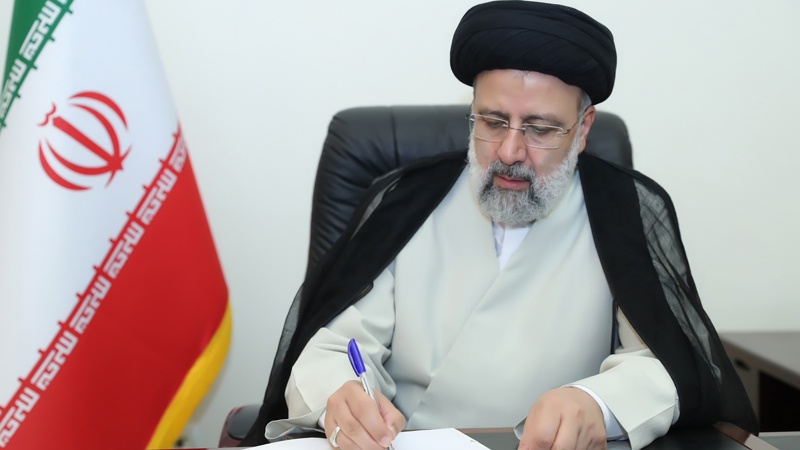 Iranpress:  Le président iranien félicite pour l