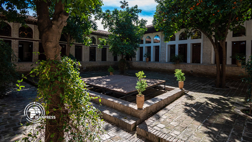 Iranpress: La maison de Bagheris; architecture iranienne unique
