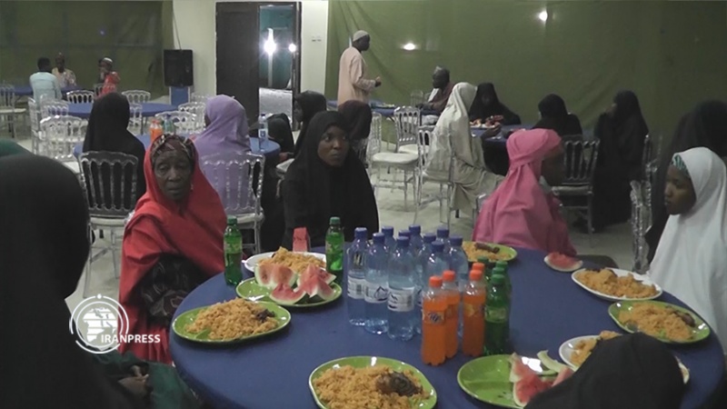 Iranpress: Appréciation des familles des martyrs de la résistance au Nigeria