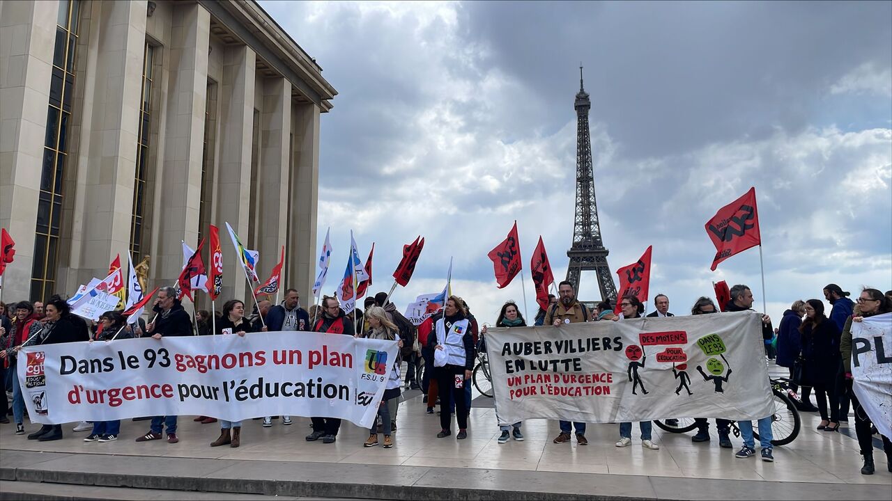 Iranpress: Manifestation anti-gouvernementale dans la capitale française