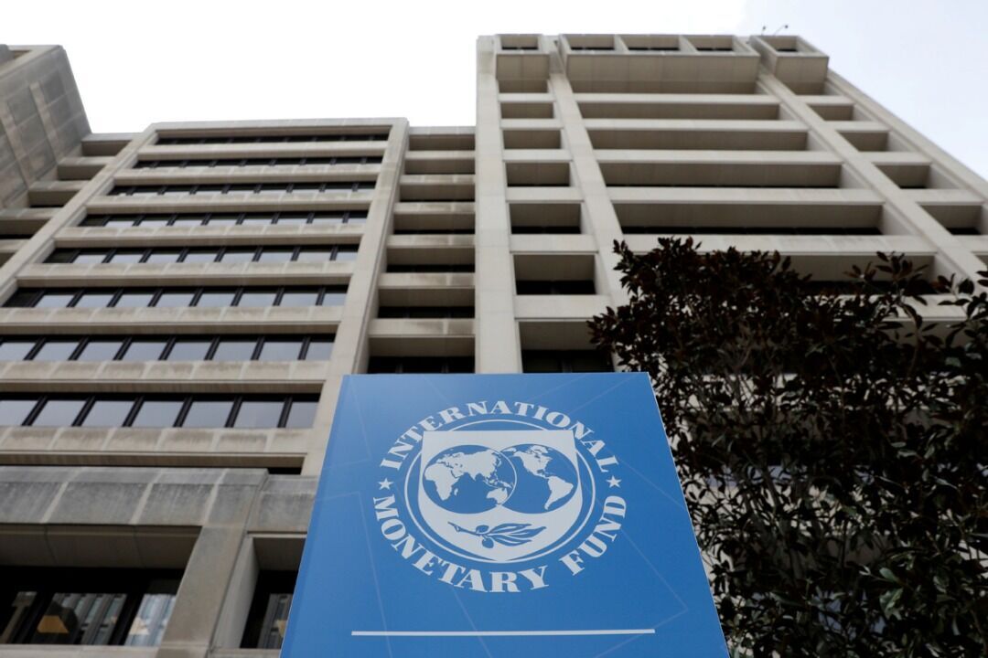 Iranpress: FMI annonce une réduction significative de la dette extérieure de l