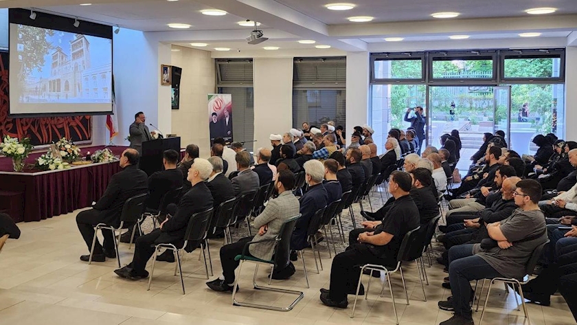 Iranpress: Cérémonie de commémoration des « martyrs du service » en Allemagne