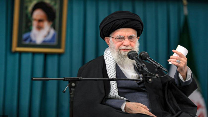 Iranpress: Le guide de la révolution d