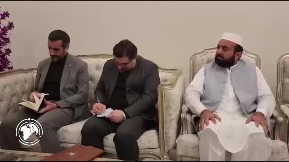 Iranpress: Pakistan Party: Iran