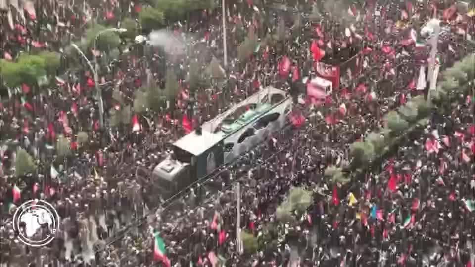 Iranpress: Millions Attend Funeral Prayer for Martyred Leader at Qom