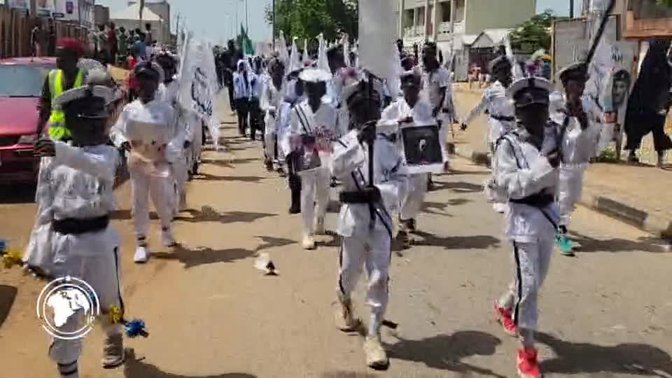 Iranpress: Nigerian Primary School Students Honour Minab School Victims