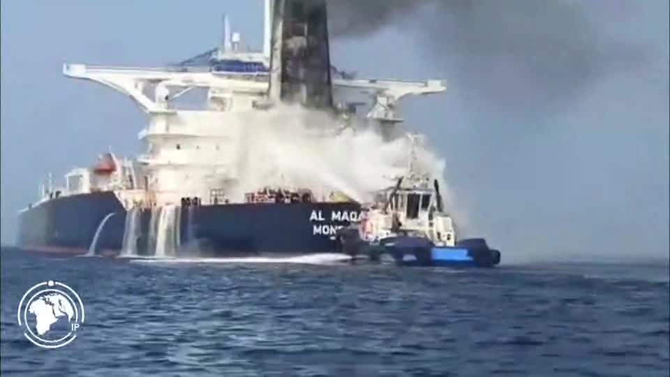 Iranpress: IRGC Navy Says Third Super Tanker Hit in Strait of Hormuz