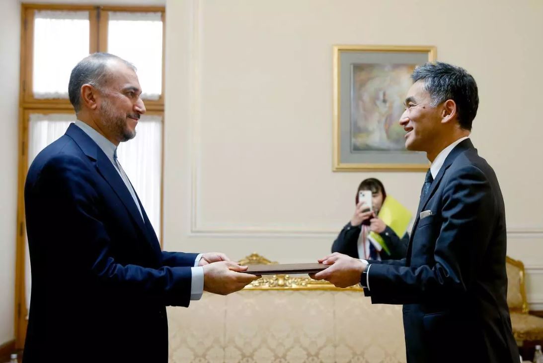 Iranian FM and Toskada Tamaki, the new ambassador of Japan